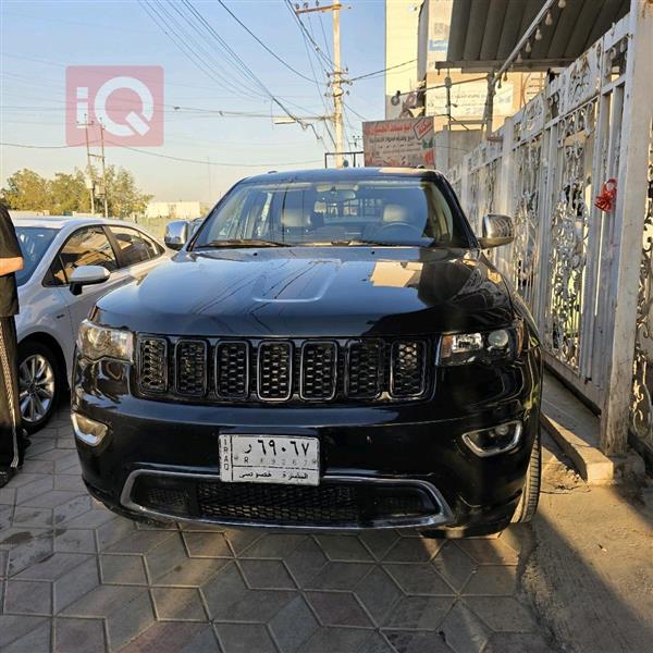 جيب جراند شيروكي 2012 للبيع في العراق -  بغداد